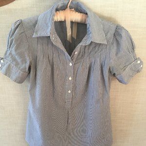 AQUA Short sleeve button front blouse